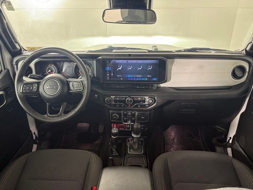Used 2025 Jeep Wrangler Unlimited Sport AWD/4WD image 39
