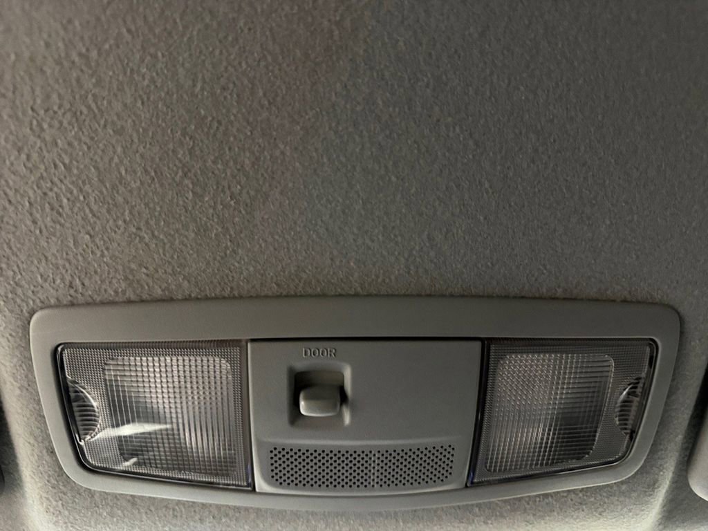 Used 2010 Mitsubishi Lancer Evolution GSR image 31