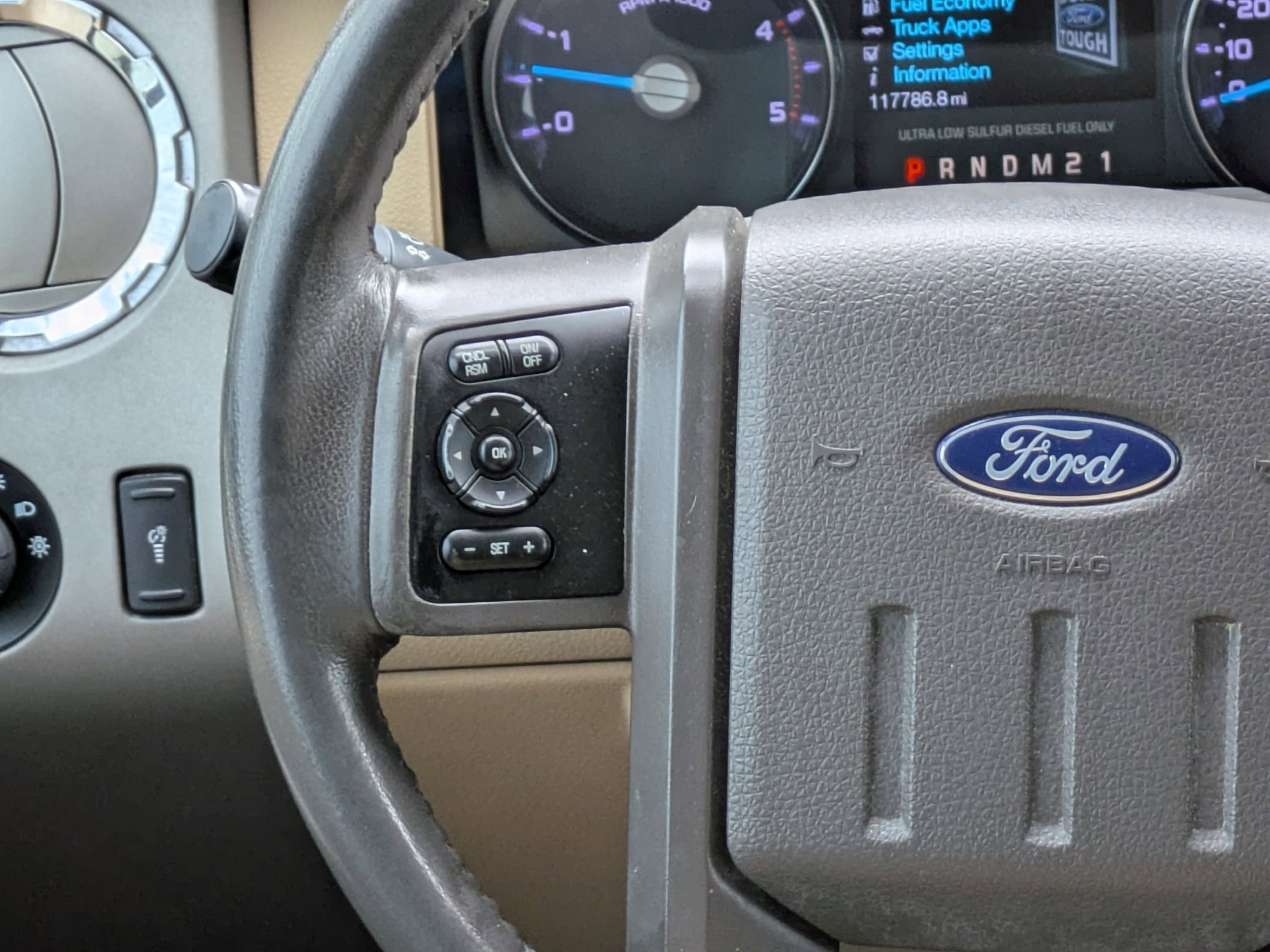 Used 2015 Ford F250 Lariat w/ Lariat Ultimate Package image 19