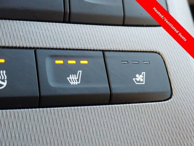 Used 2022 Hyundai Palisade Limited image 17