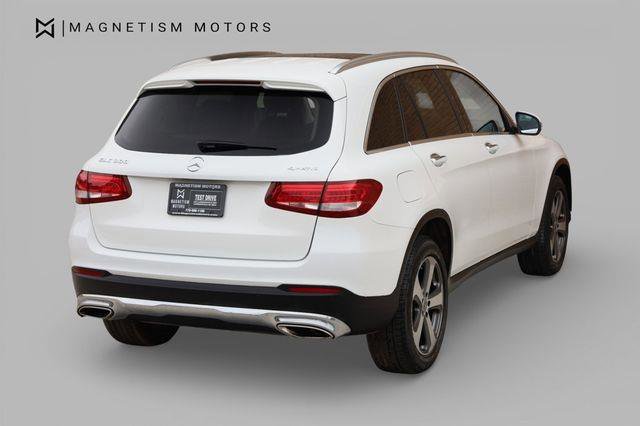 Used 2017 Mercedes-Benz GLC 300 4MATIC image 7