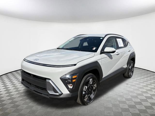 Used 2025 Hyundai Kona SEL image 3