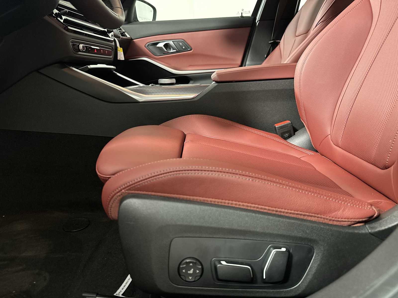 New 2026 BMW 330i xDrive Sedan w/ Convenience Package image 12