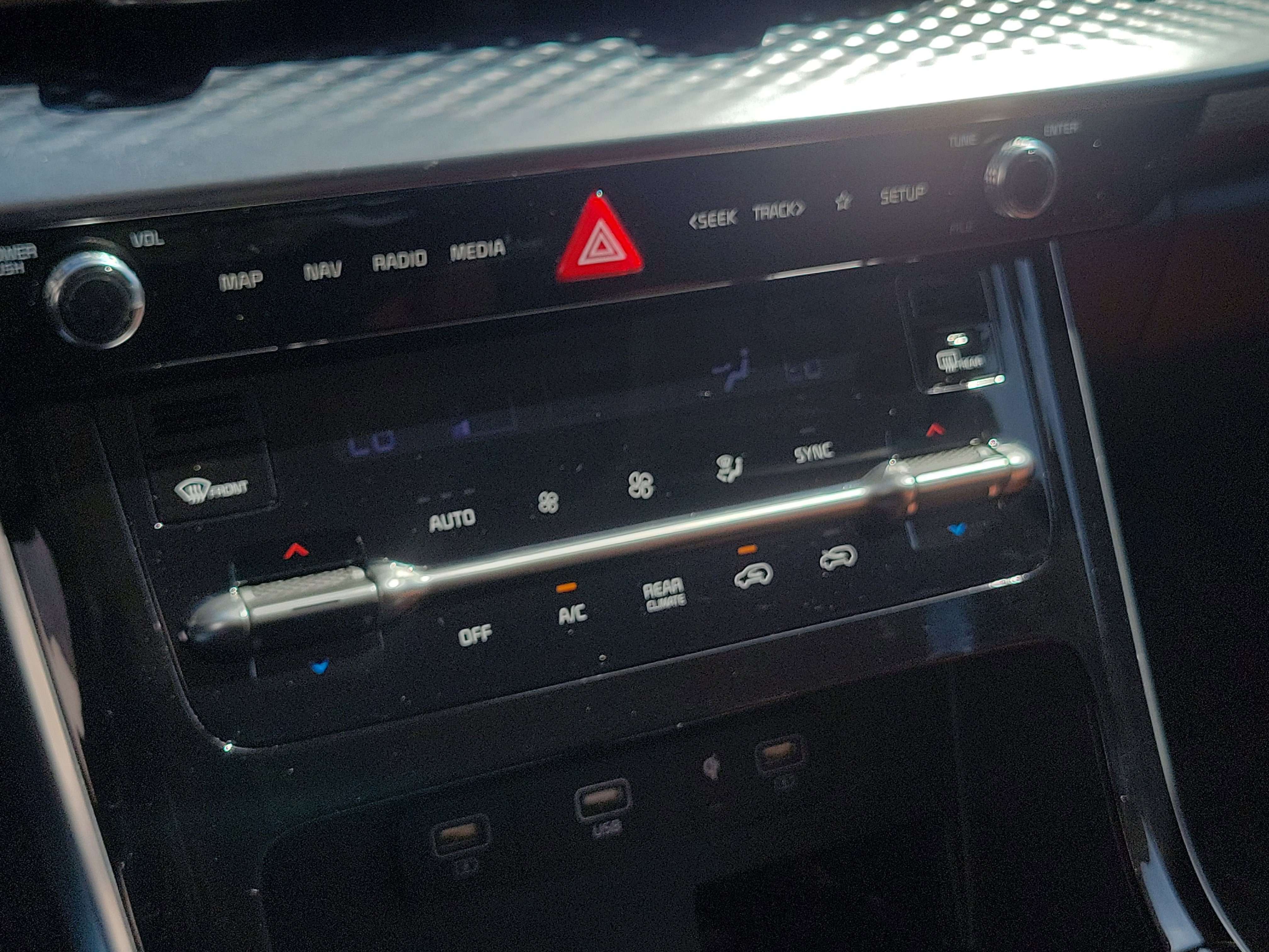 Used 2024 Kia Carnival SX Prestige FWD image 30