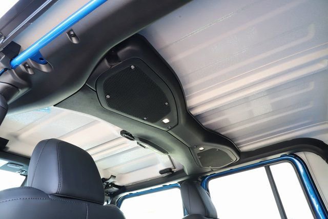 New 2025 Jeep Gladiator Rubicon w/ Safety Group image 23