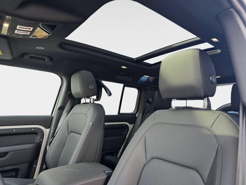 New 2026 Land Rover Defender 110 S AWD/4WD image 31
