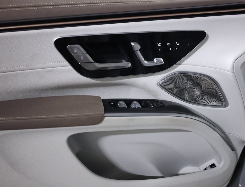 Used 2023 Mercedes-Benz EQS 450+ 4MATIC SUV image 10