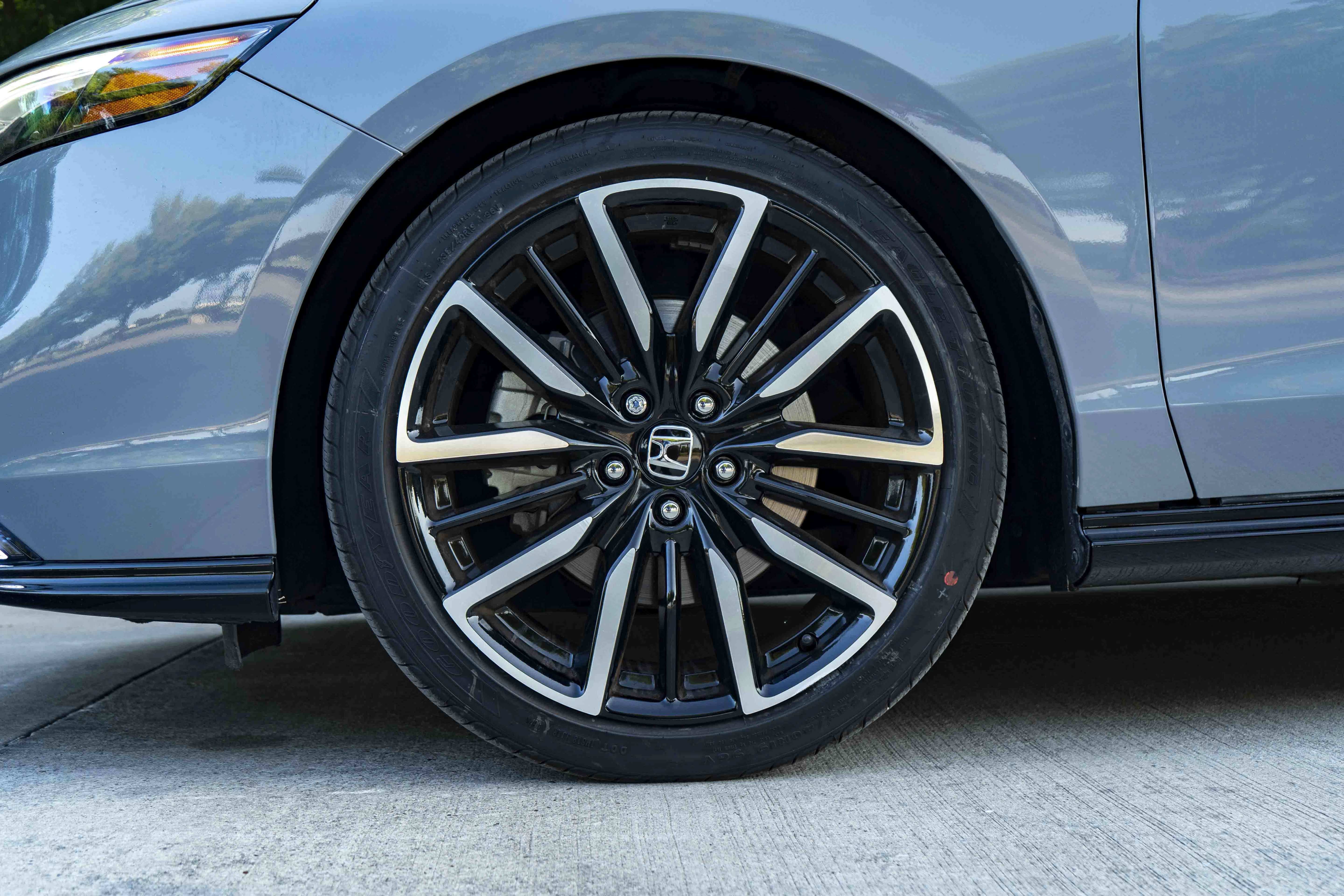 Used 2023 Honda Accord Touring image 13