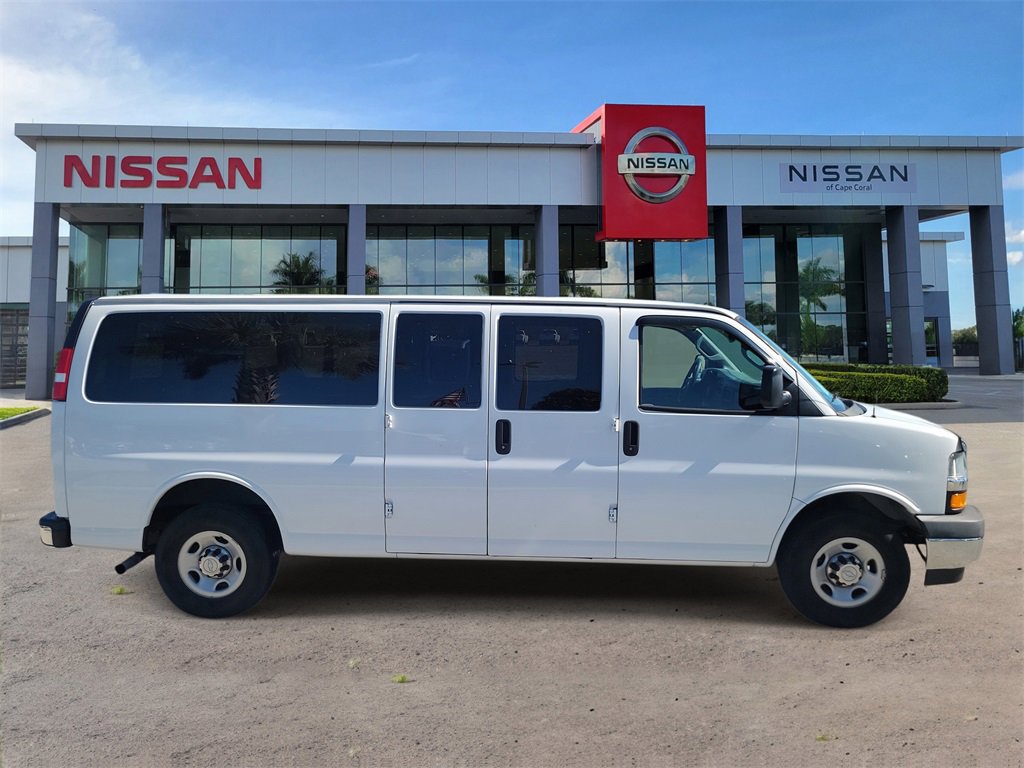 Used 2019 Chevrolet Express 3500 LT w/ LT Preferred Equipment Group image 3