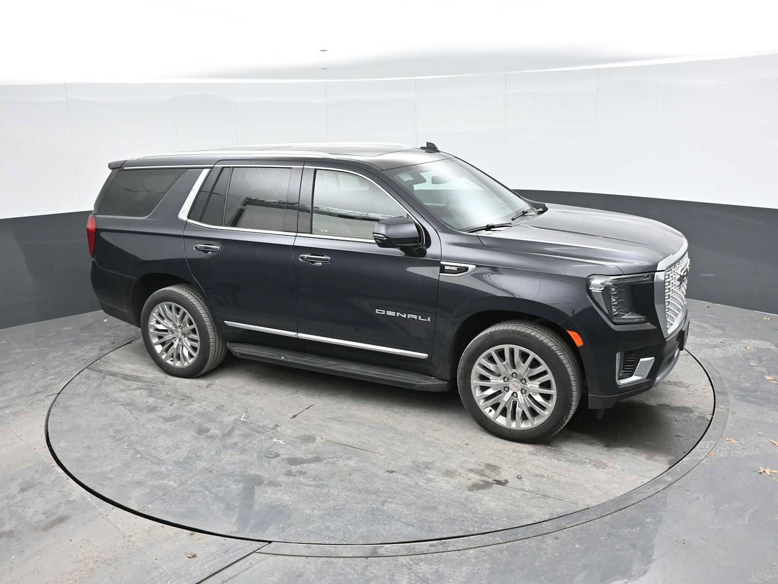 Used 2023 GMC Yukon Denali AWD/4WD image 17