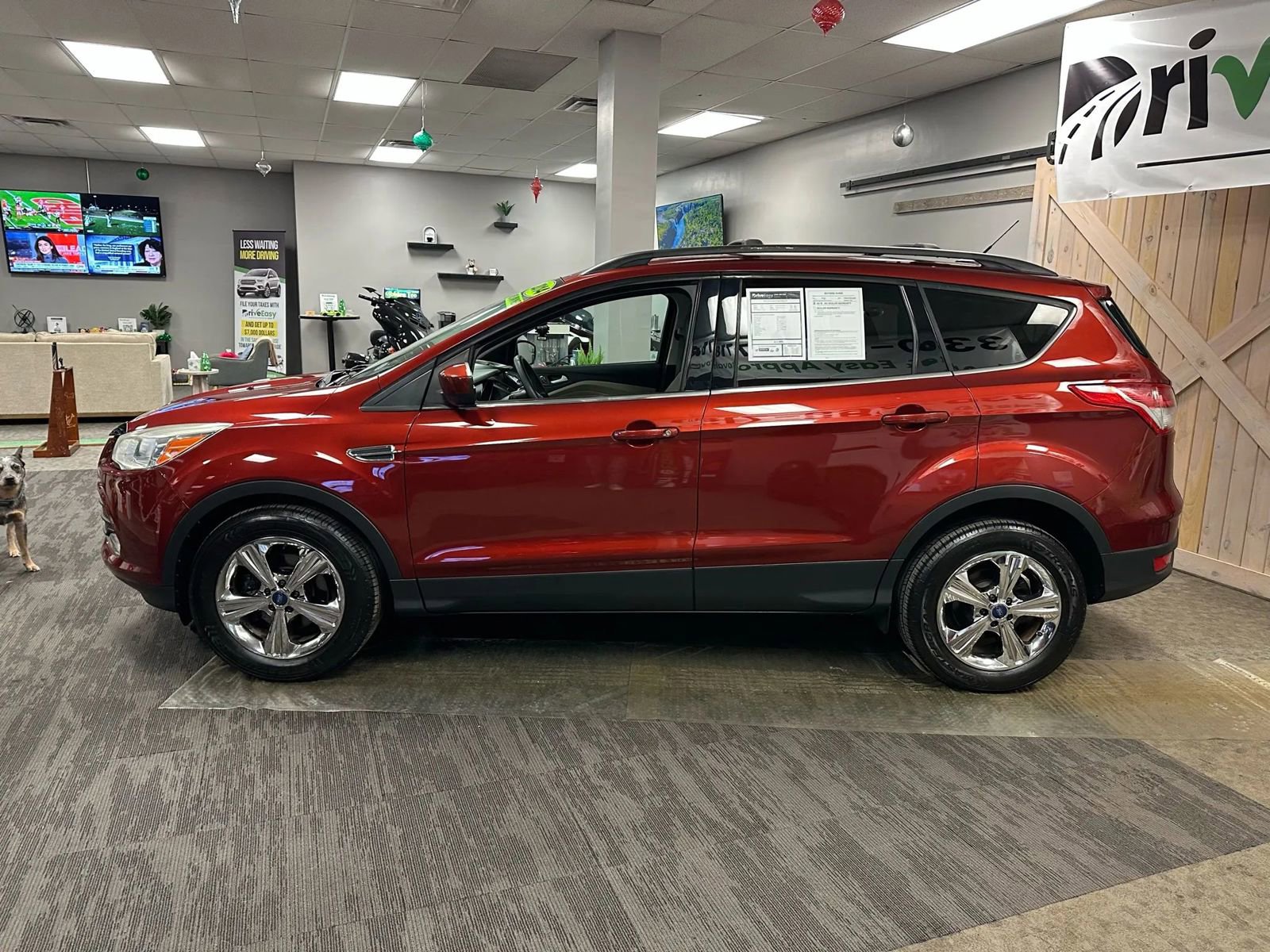 Used 2014 Ford Escape SE w/ Equipment Group 201A image 6