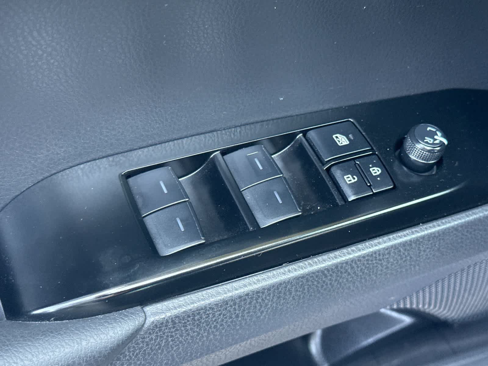 Used 2025 Toyota Camry LE FWD image 14