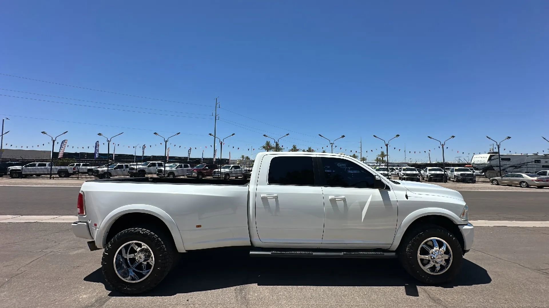 Used 2018 RAM 3500 Laramie w/ Sport Appearance Group AWD/4WD image 6