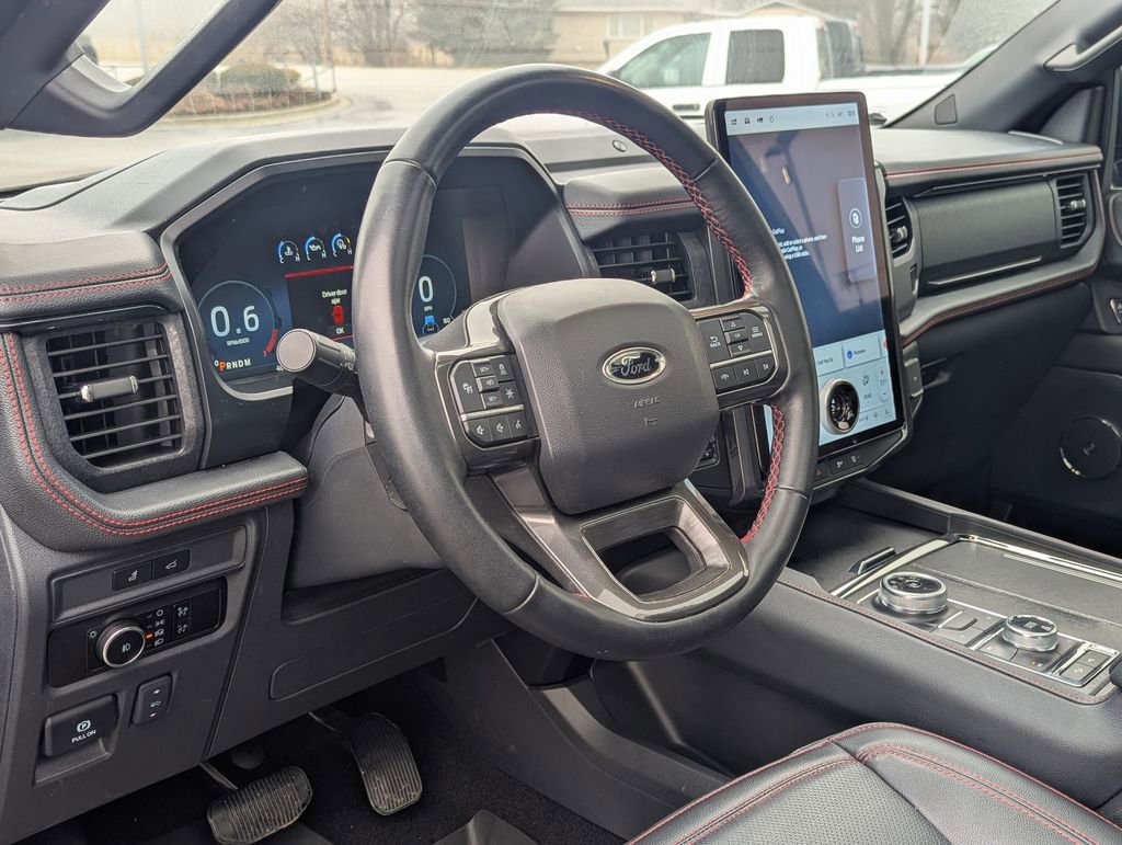 Used 2023 Ford Expedition Limited image 9