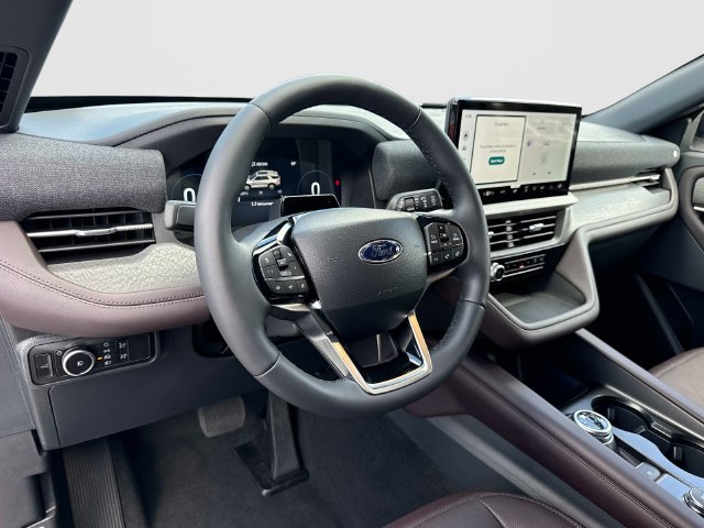 New 2027 Ford Explorer Platinum RWD image 34