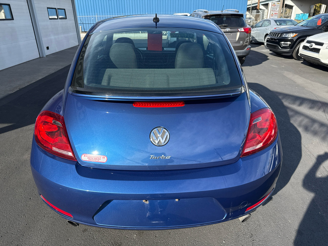 Used 2012 Volkswagen Beetle 2.0T image 5