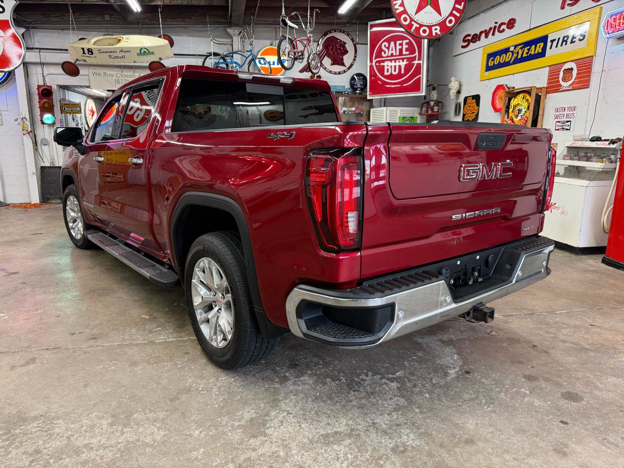 Used 2019 GMC Sierra 1500 SLT w/ SLT Premium Plus Package image 3