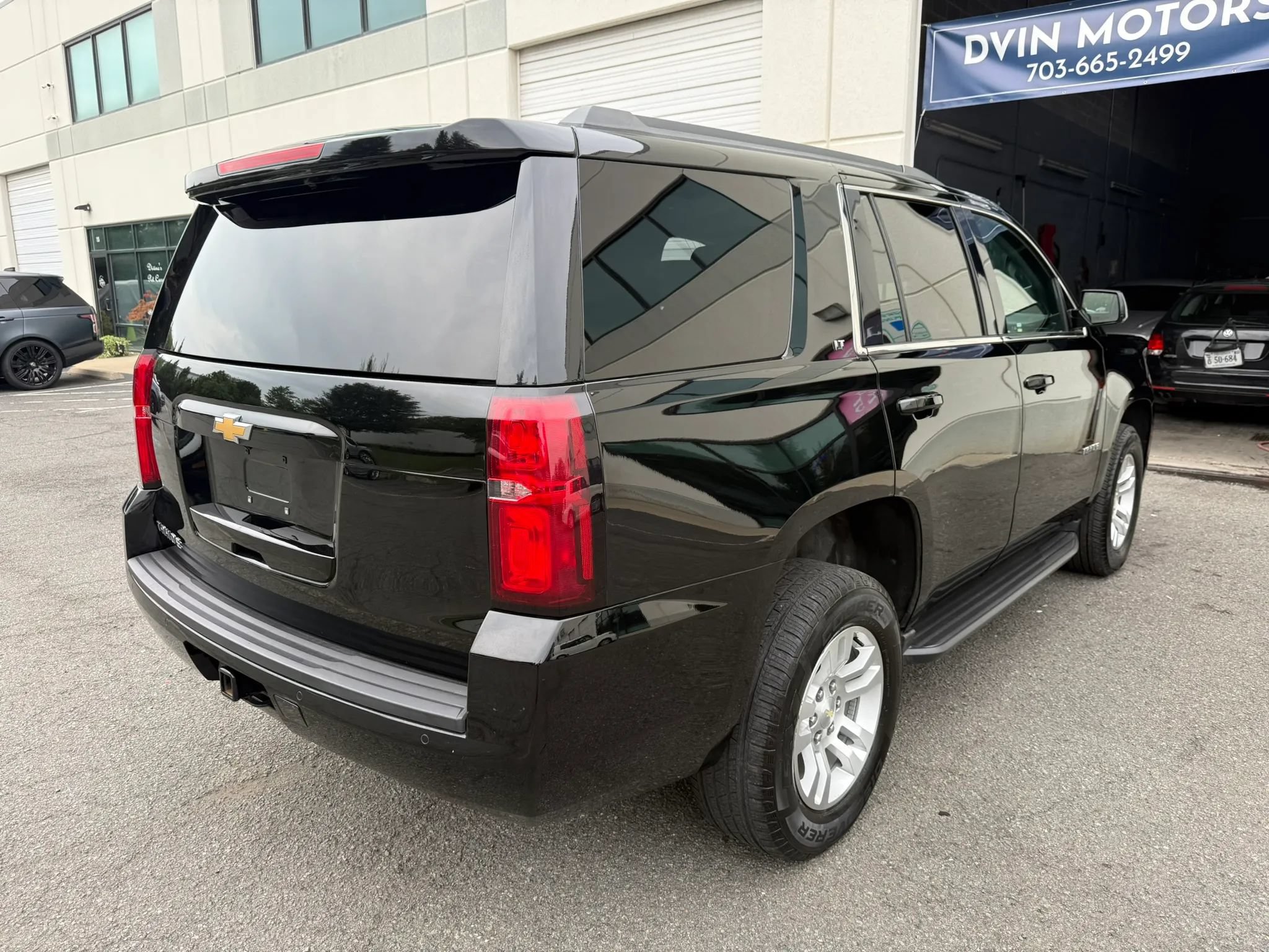 Used 2018 Chevrolet Tahoe LT AWD/4WD image 12