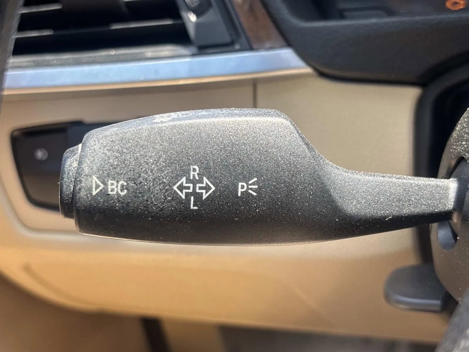 Used 2014 BMW 320i xDrive Sedan AWD/4WD image 24