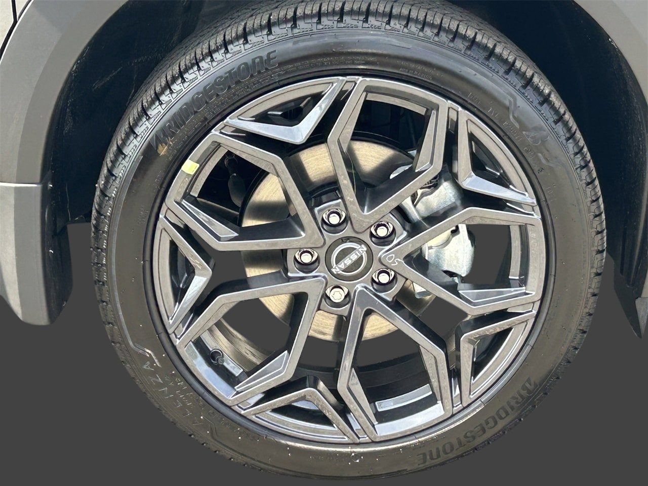 New 2026 Nissan Kicks SR FWD image 7