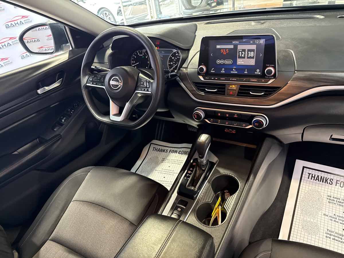 Used 2025 Nissan Altima 2.5 SV AWD/4WD image 50