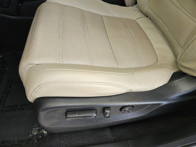 Used 2018 Honda CR-V Touring image 32