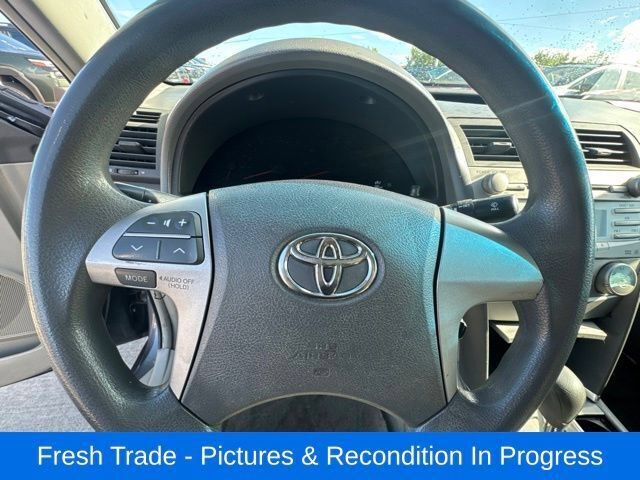 Used 2009 Toyota Camry LE FWD image 12