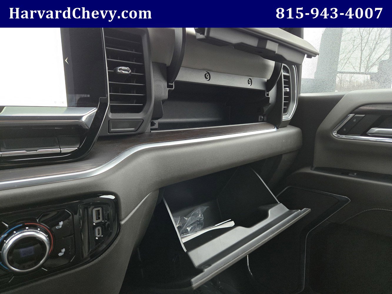 Used 2024 GMC Sierra 3500 SLT w/ Snow Plow Prep/Camper Package image 14