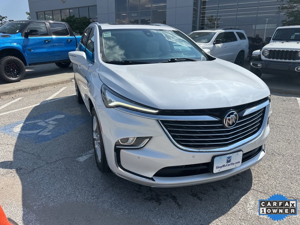 Used 2024 Buick Enclave Essence w/ Experience Buick Package image 8