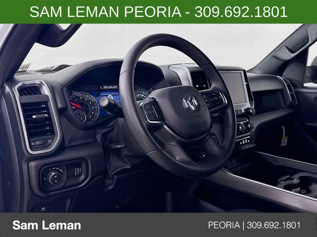 New 2026 RAM 1500 Express AWD/4WD image 9