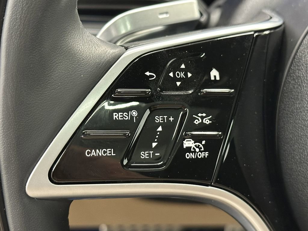 Certified 2024 Mercedes-Benz GLS 450 4MATIC image 28