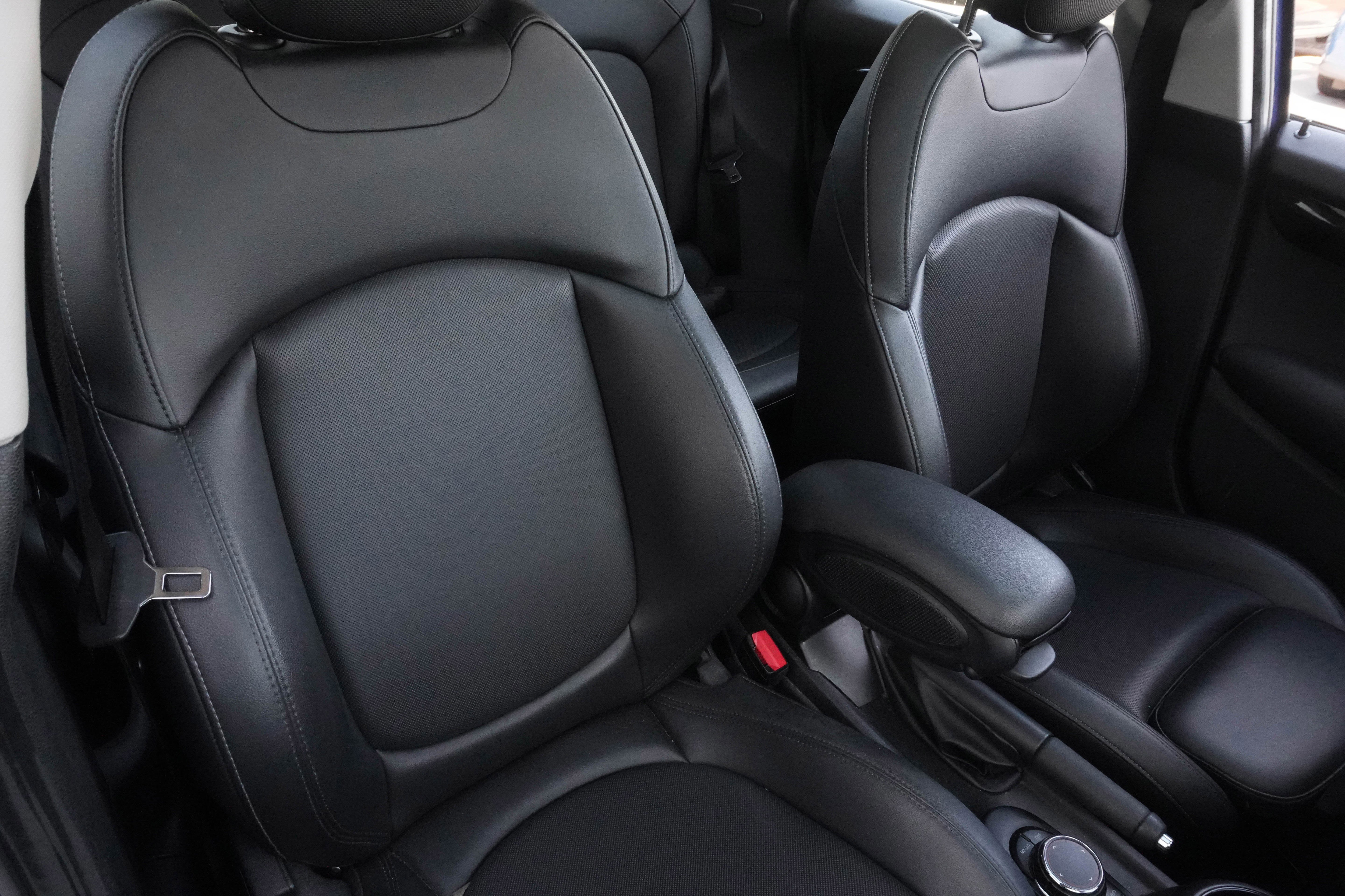 Used 2019 MINI Cooper S image 14