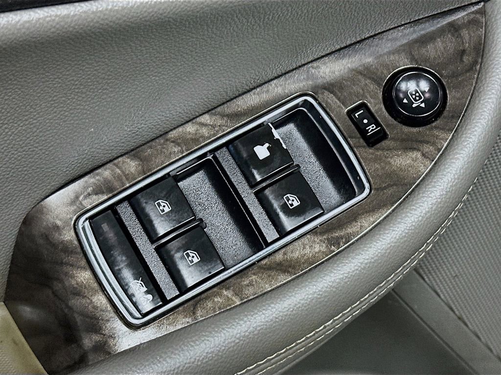 Used 2015 Chevrolet Impala LT image 15