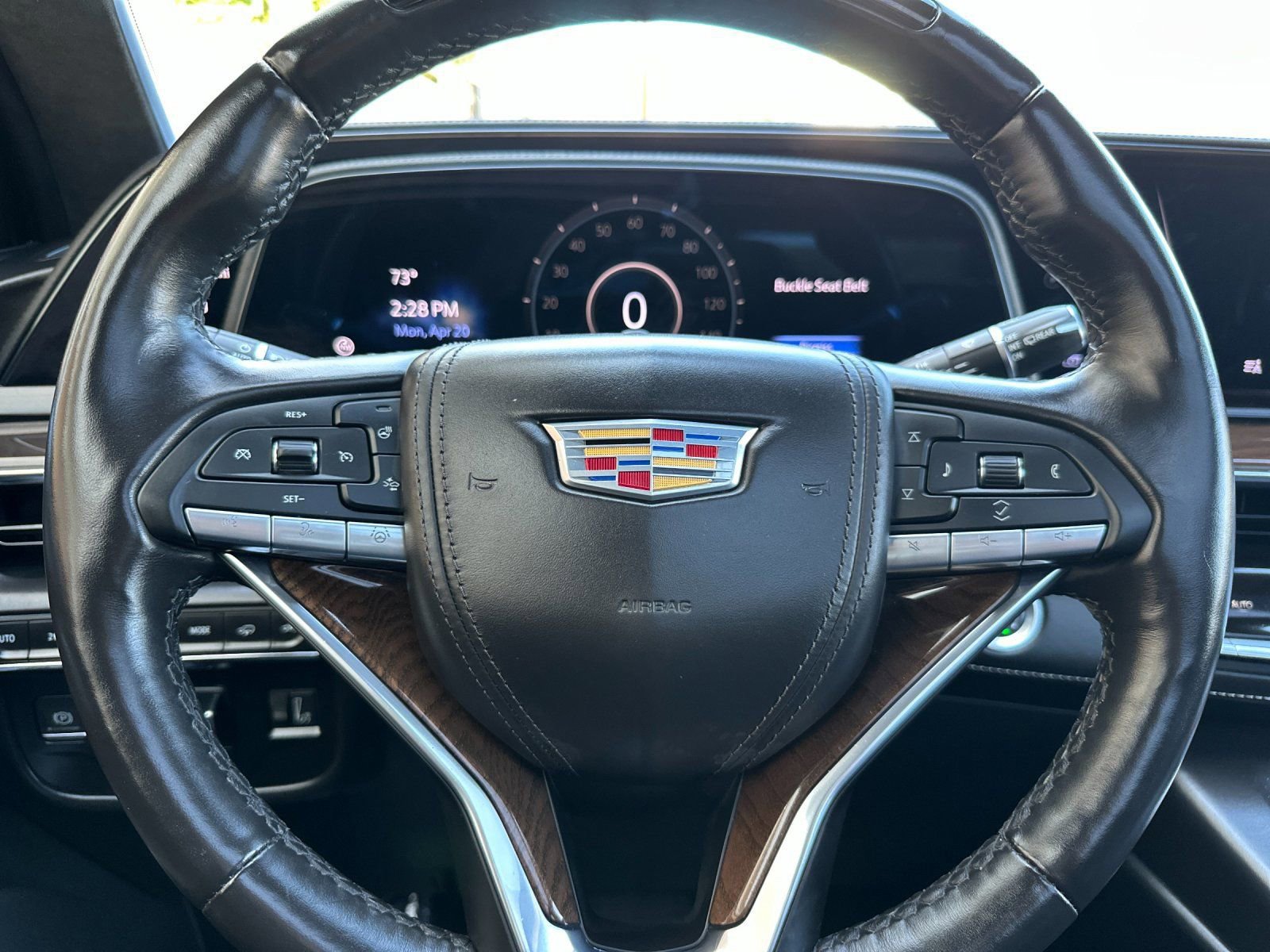 Used 2024 Cadillac Escalade ESV Premium Luxury Platinum AWD/4WD image 27