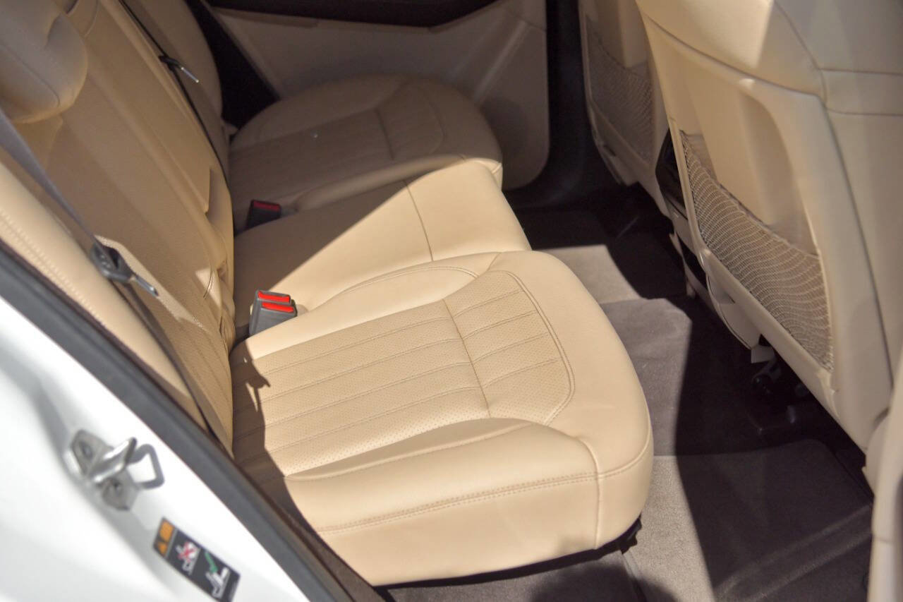 Used 2017 Mercedes-Benz GLE 350 w/ Premium 1 Package image 36