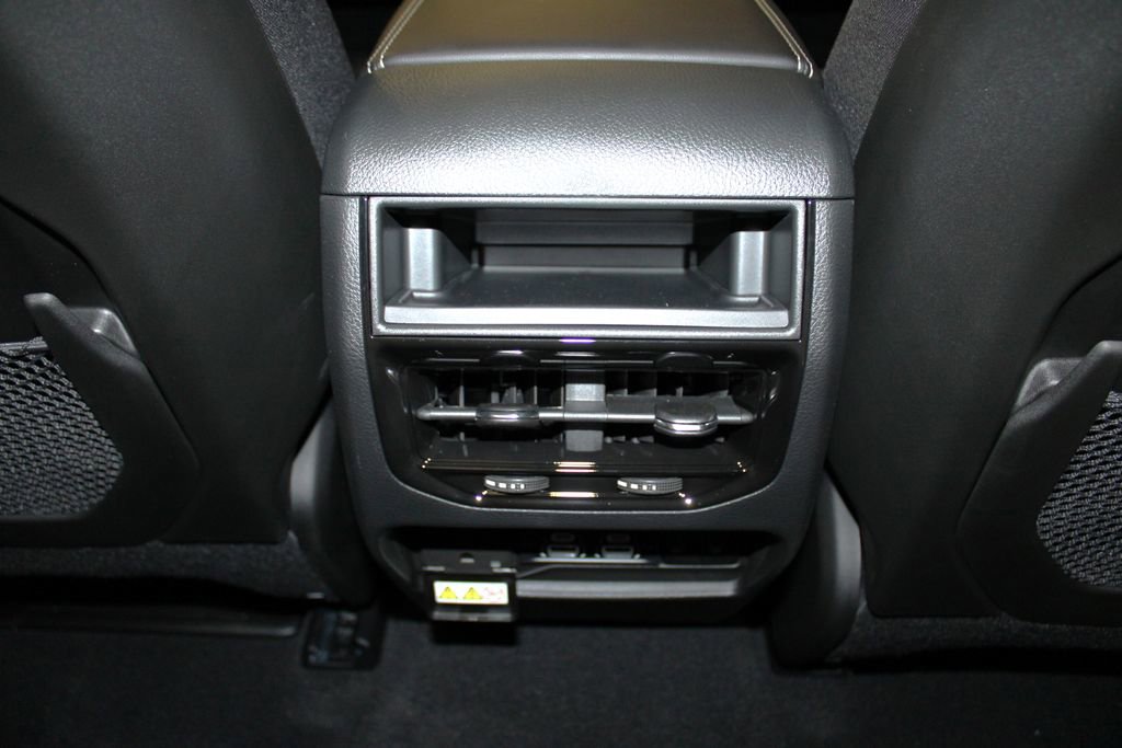 New 2025 Jeep Grand Cherokee Limited w/ Luxury Tech Group II image 29