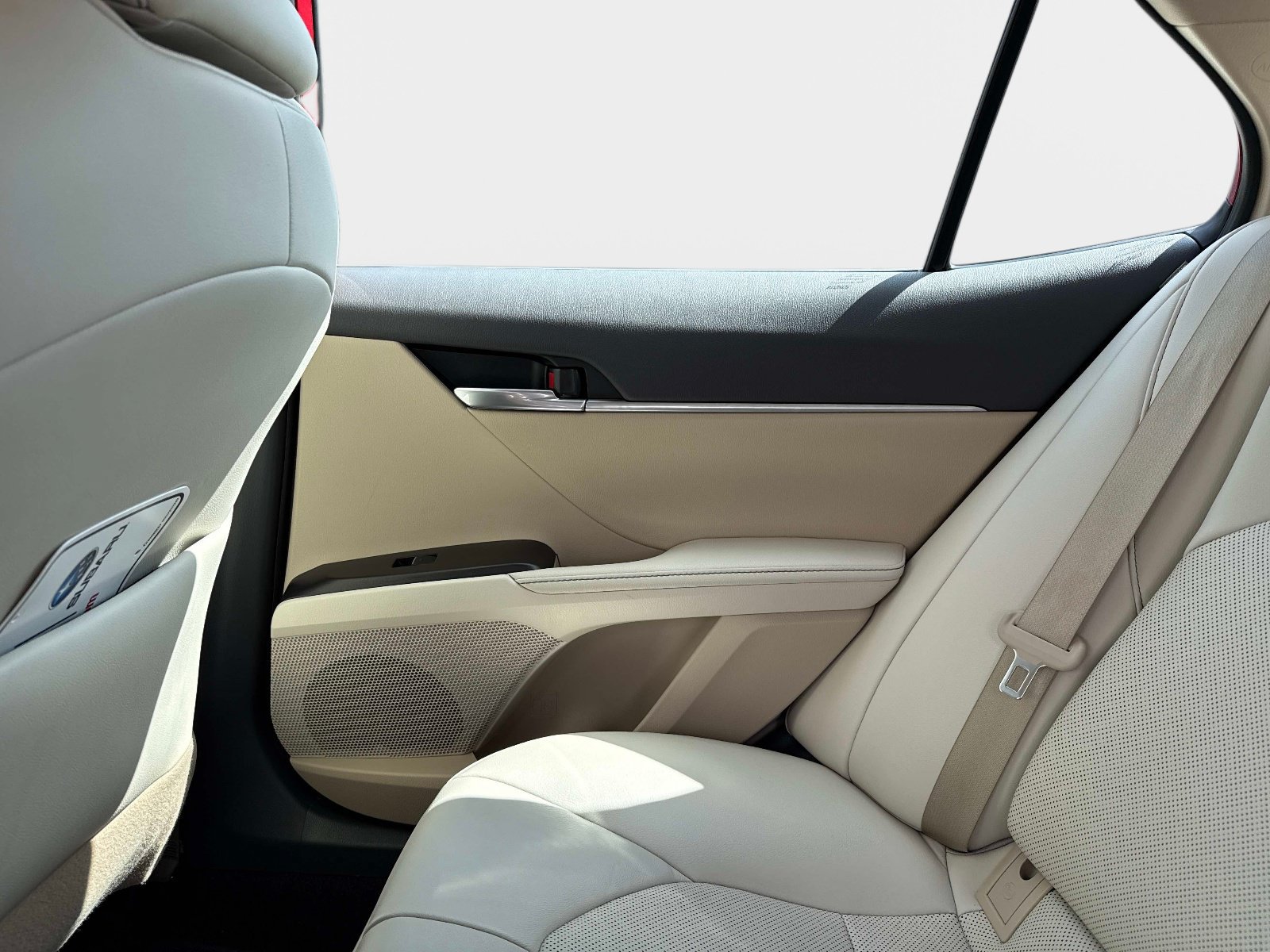 Used 2023 Toyota Camry XLE FWD image 15