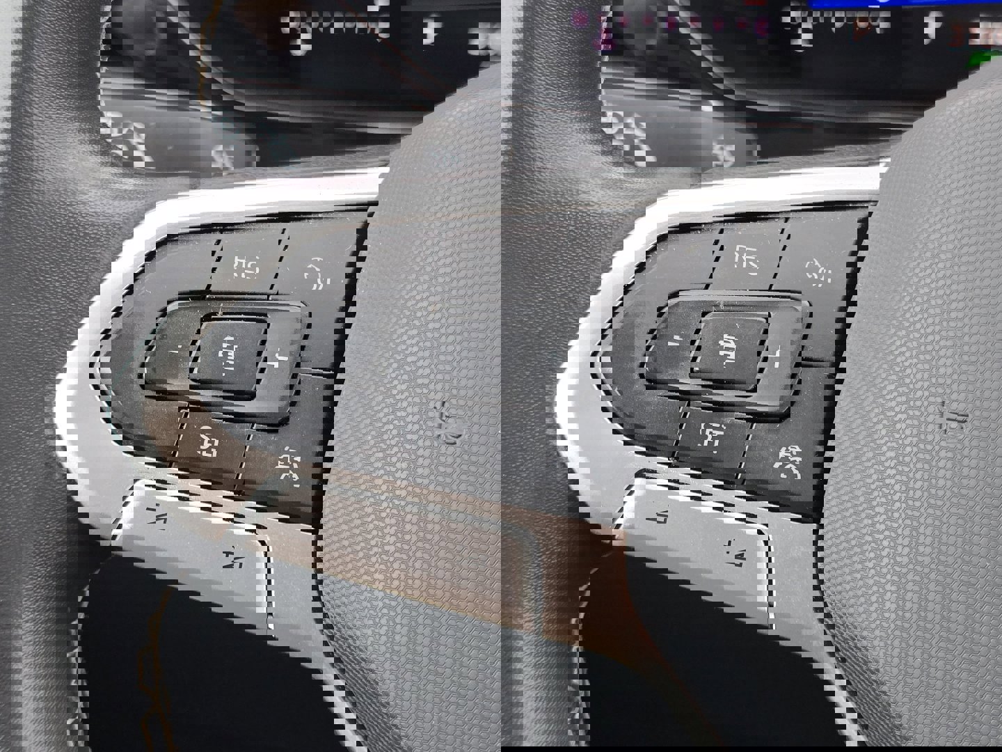 Used 2024 Volkswagen Taos S AWD/4WD image 11