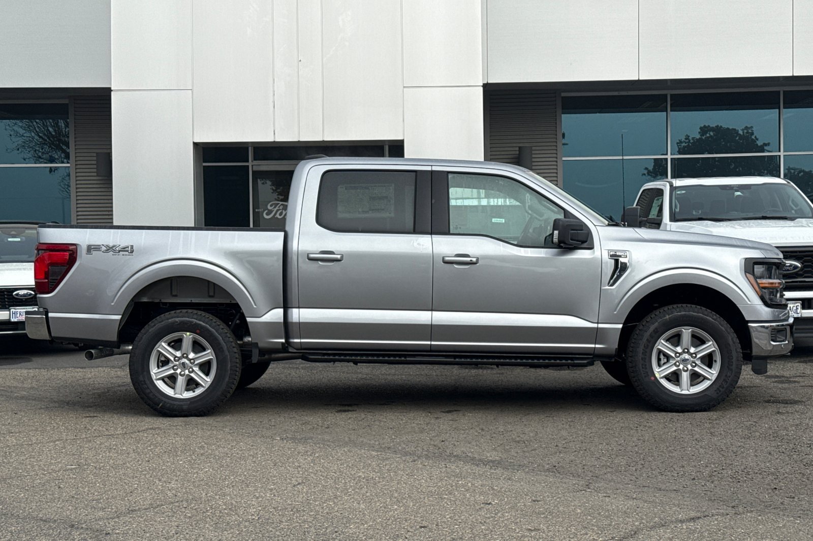 New 2026 Ford F150 XLT w/ Equipment Group 302A MID AWD/4WD image 3