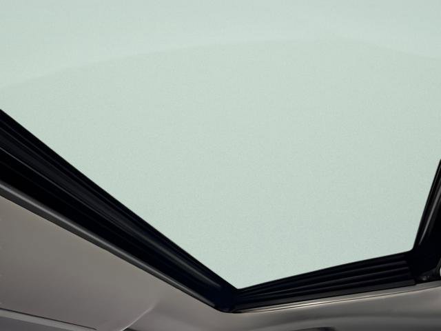 Used 2020 Toyota Highlander XLE image 21