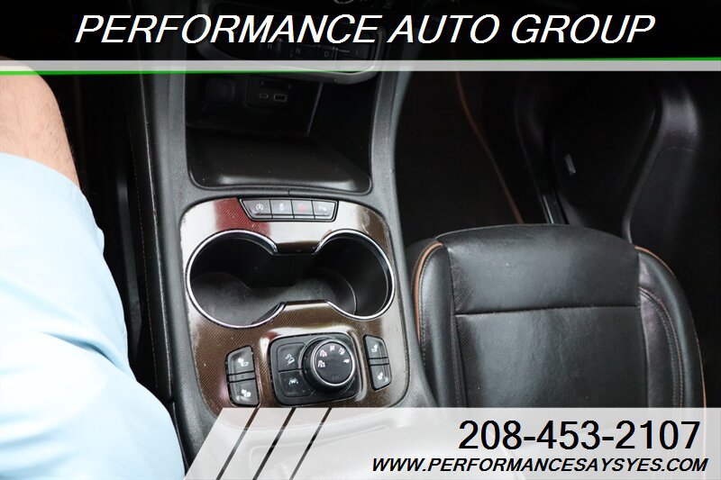 Used 2020 GMC Acadia AT4 w/ Driver Alert Package II AWD/4WD image 26