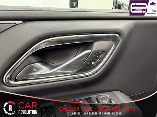 Used 2024 GMC Yukon XL SLT image 36