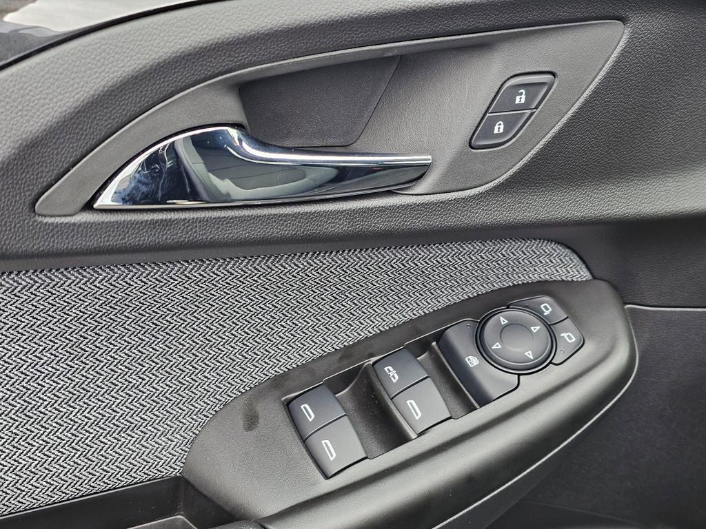 Used 2023 Chevrolet TrailBlazer LT w/ Convenience Package image 21