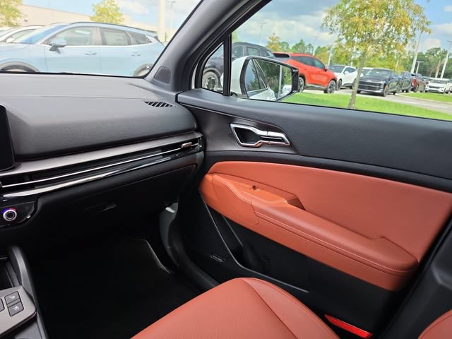 Certified 2026 Kia Sportage SX Prestige AWD/4WD image 10
