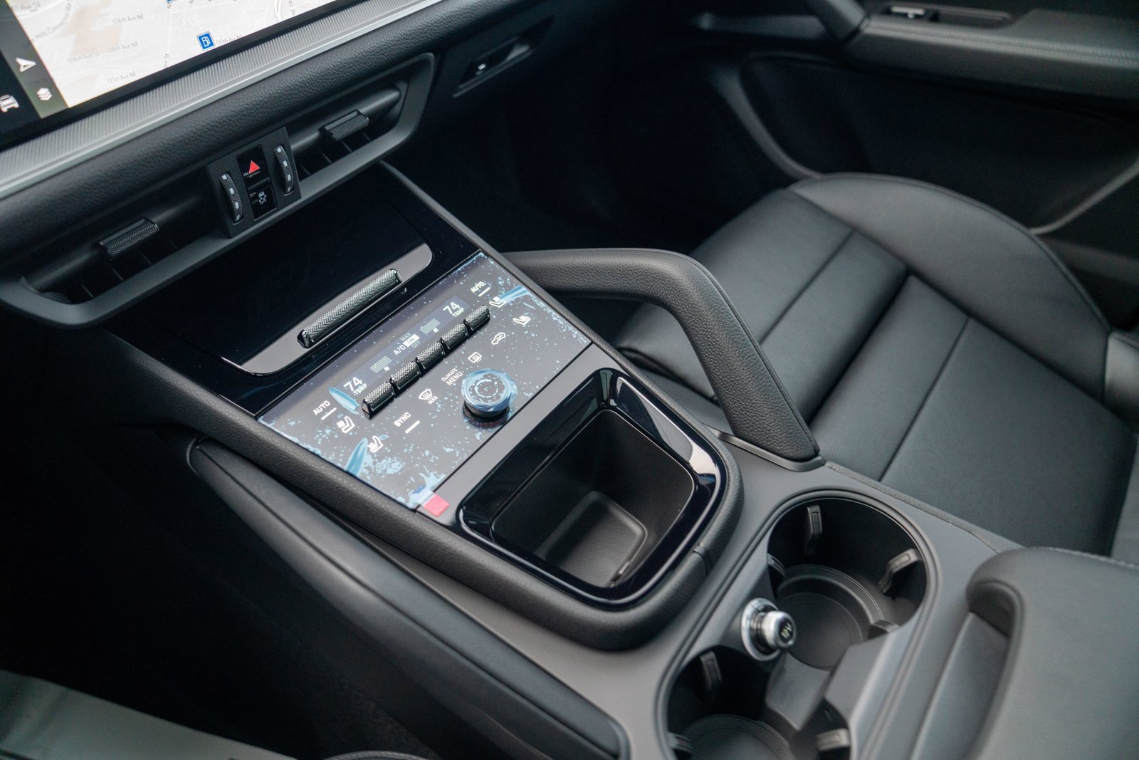 Certified 2026 Porsche Cayenne AWD/4WD image 19