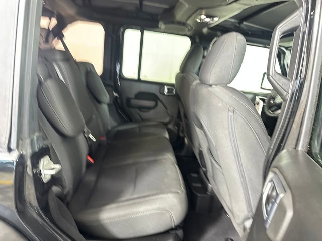 Used 2023 Jeep Wrangler Unlimited w/ Cold Weather Group image 27