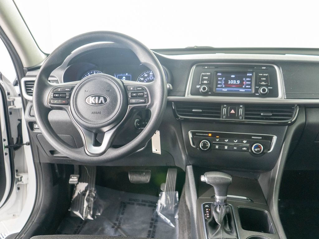 Used 2017 Kia Optima LX FWD image 12