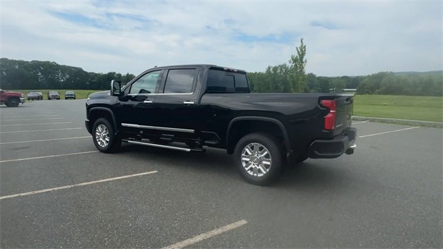 New 2025 Chevrolet Silverado 2500 High Country w/ Technology Package image 6
