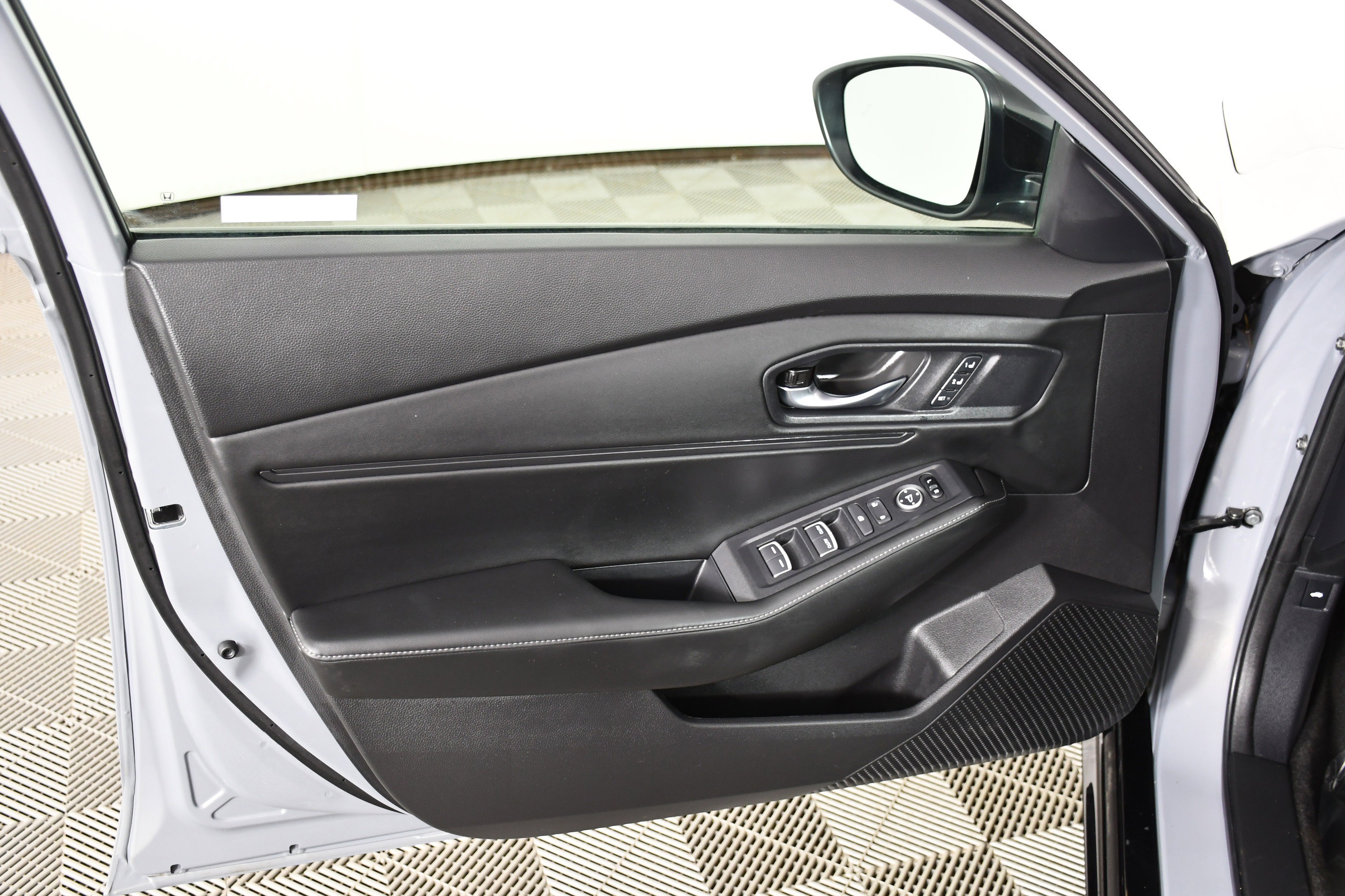 Used 2025 Honda Accord Sport image 27