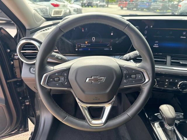 Used 2025 Chevrolet Trax ACTIV w/ Driver Confidence Package FWD image 11